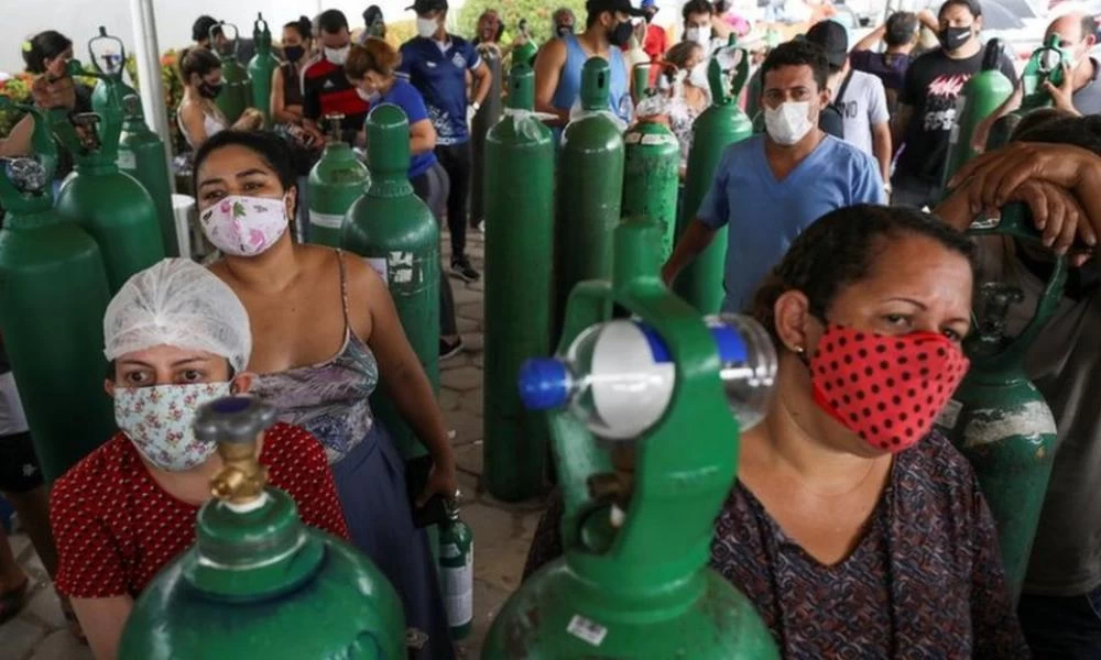 “Μαύρη αγορά” προκαλεί η έλλειψη οξυγόνου στη Λατινική Αμερική